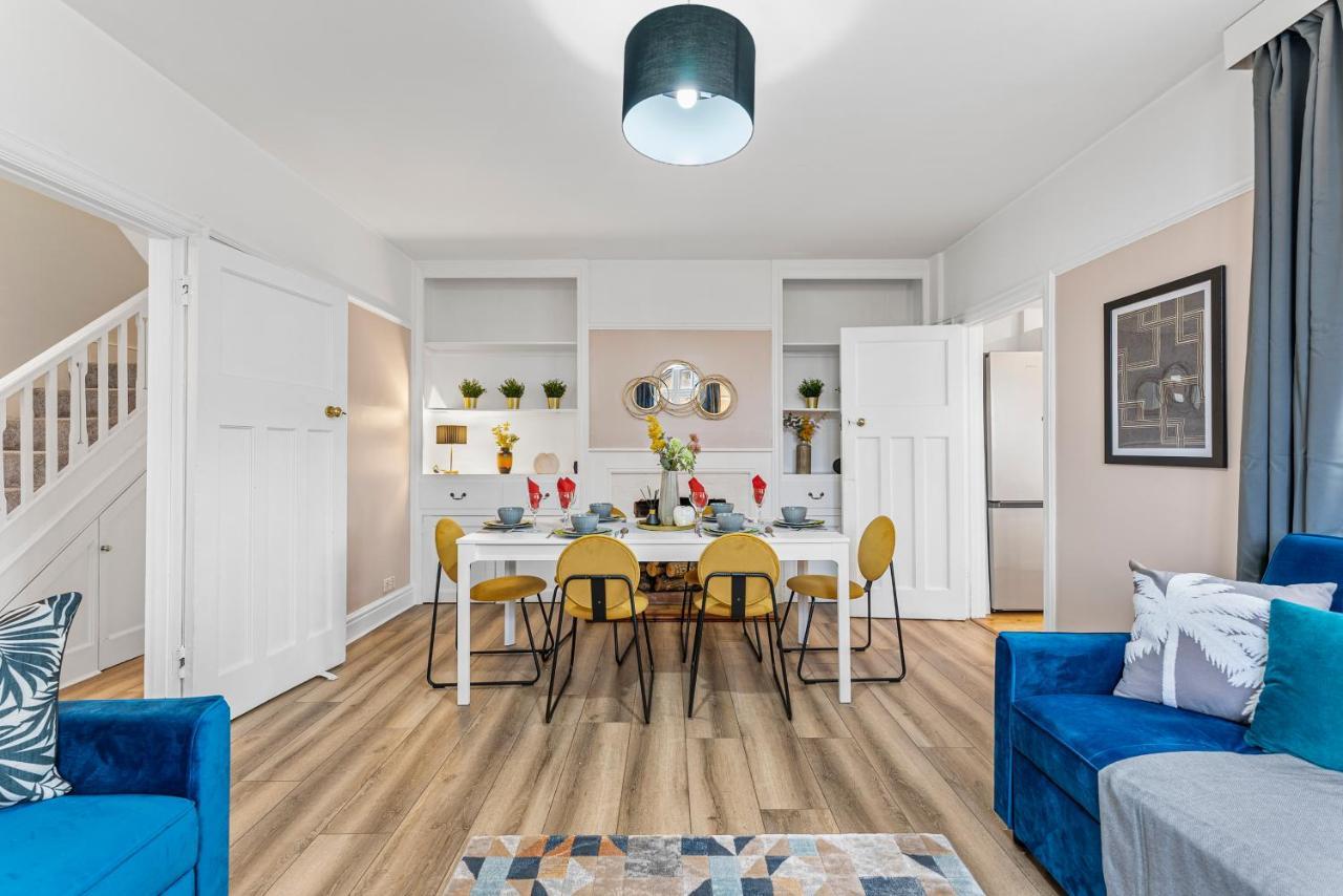 Stunning 4-bed - Garden - Sleeps 14